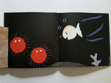 Load image into Gallery viewer, Little White Fish Counts to 11 (Lift-the-Flap Book) • 跟小白魚一起玩躲貓貓 (翻一翻、找一找)