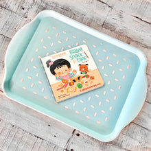 Load image into Gallery viewer, Baby Snack Time (Mandarin/English) • 寶寶的零食時間
