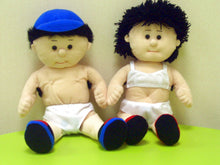 Load image into Gallery viewer, Tak Tak & Kar Kar Sexuality Education Stuffed Dolls (Mini Edition) • 性教育教材布公仔 德德、家家 -- 迷你版