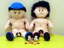 Load image into Gallery viewer, Tak Tak &amp; Kar Kar Sexuality Education Stuffed Dolls (Mini Edition) • 性教育教材布公仔 德德、家家 -- 迷你版
